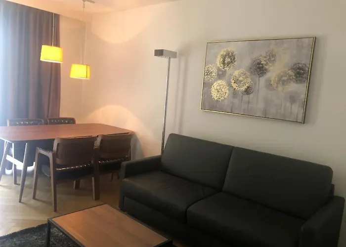 Executive 1Br Flat, City Center - Hammer 3